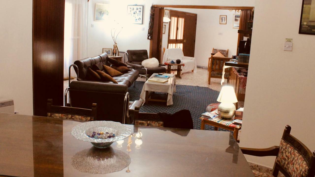 Ithaca Villa Larnaca Bagian luar foto