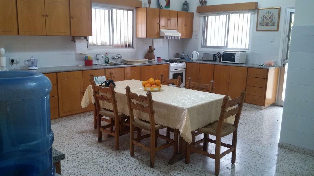 Ithaca Villa Larnaca Bagian luar foto